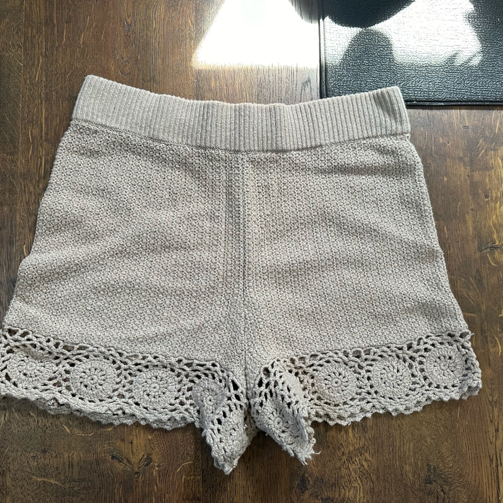 Abercrombie crochet shorts